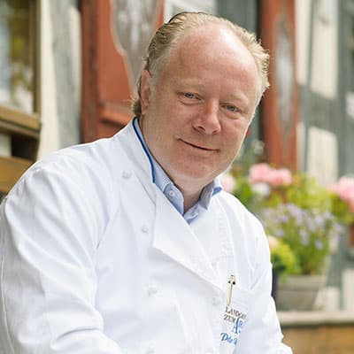 Peter Voegele 400x400 Peter Voegele 400x400
